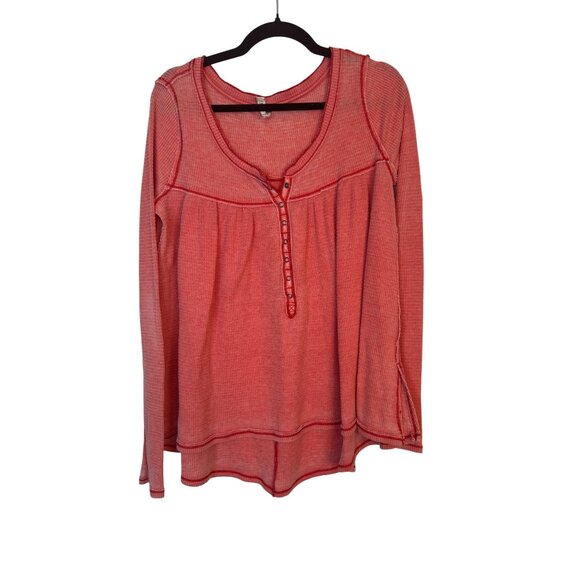 2/$30 We The Free By Free People Medium Red/Coral Kai Henley Top Hi Low - Picture 9 of 16
